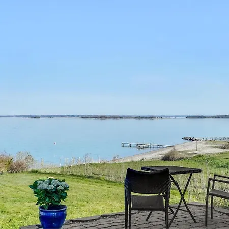 In Faaborg With House Sea View *
